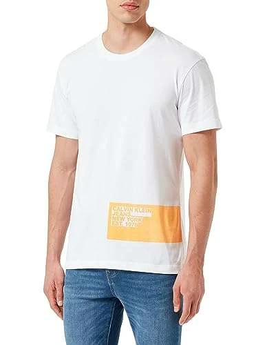 Calvin Klein Jeans Herren Stencil Blocking Logo Tee T-Shirts / Farbe: Weiß / Gr. XXS - 3 XL @ Amazon Prime 1 Calvin Klein Jeans Herren Stencil Blocking Logo Tee T-Shirts / Farbe: Weiß / Gr. XXS - 3 XL @ Amazon Prime