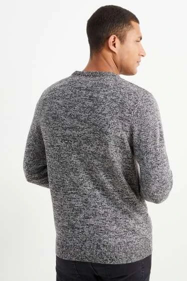 Weihnachtspullover Mit Rudolf-Motiv 2 Weihnachtspullover Mit Rudolf-Motiv – Bild 2